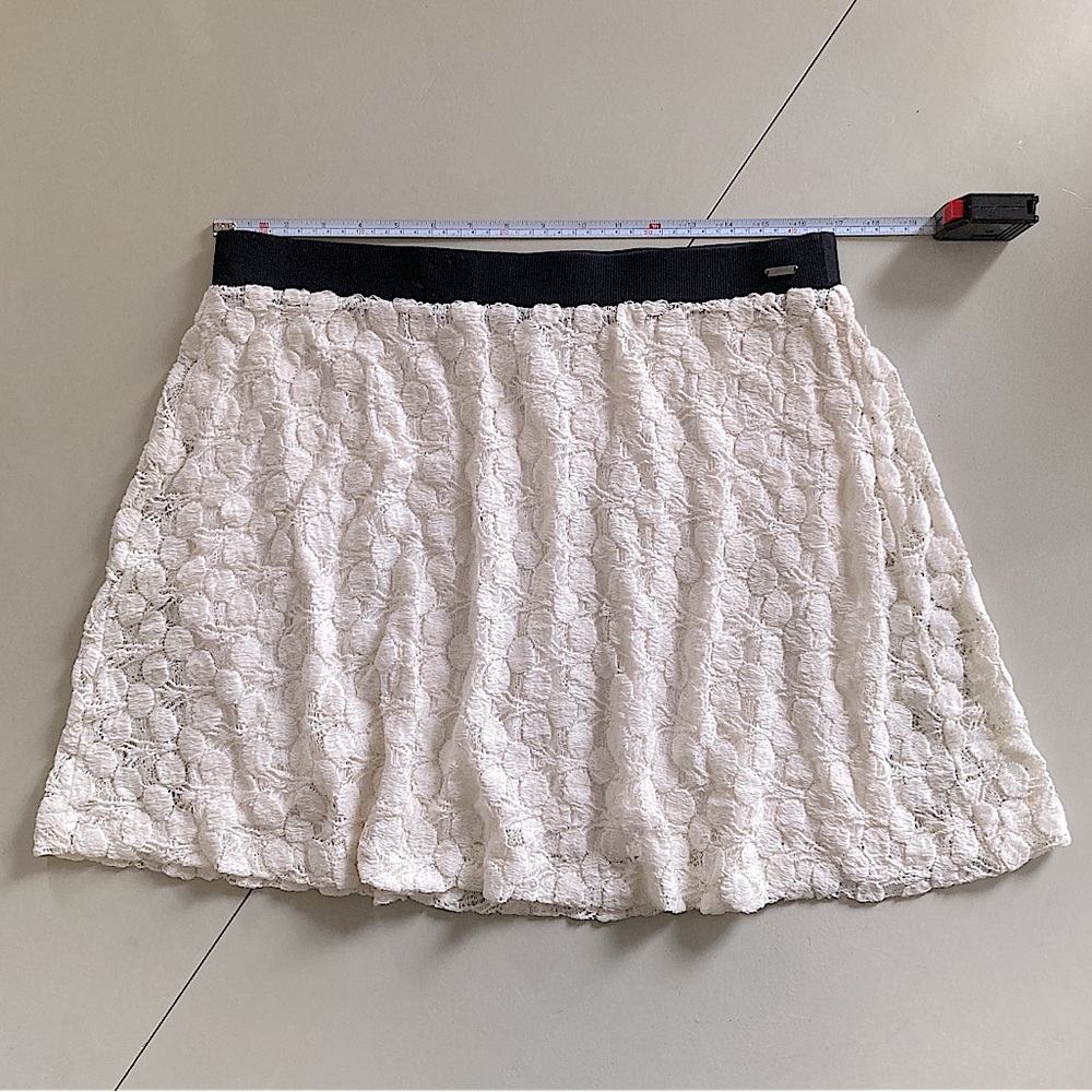 short lace skirt